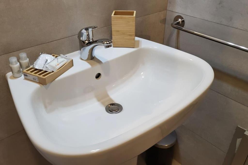 Rifugio In Citta Apartment Modena Ngoại thất bức ảnh